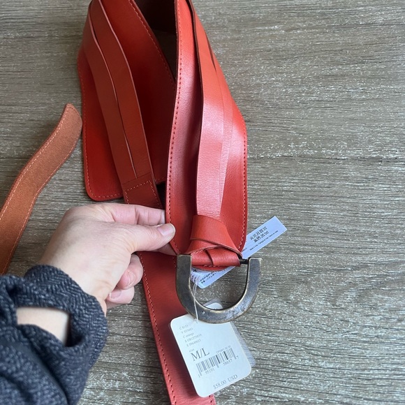 Free People woman’s orange Leather Belt - Picture 5 of 12